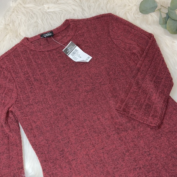 Rue 21 Maroon Sweater Dress - Picture 6 of 9
